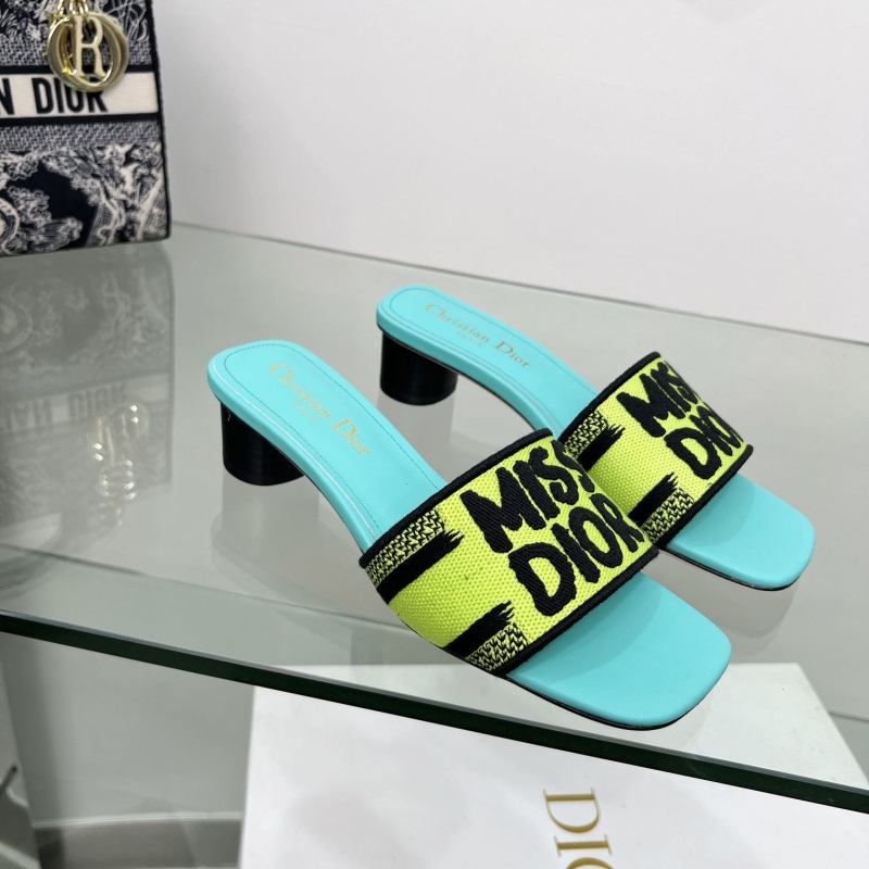 ch**an D*or slippers